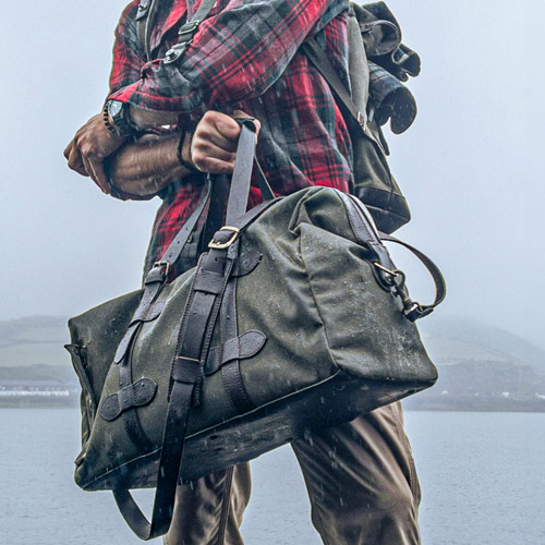 beau sac en toile de voyage solide.